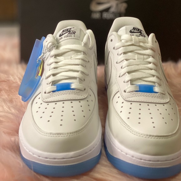 Women Air Force 1 ‘07 LX ‘UV Reactive’ - Picture 4 of 5